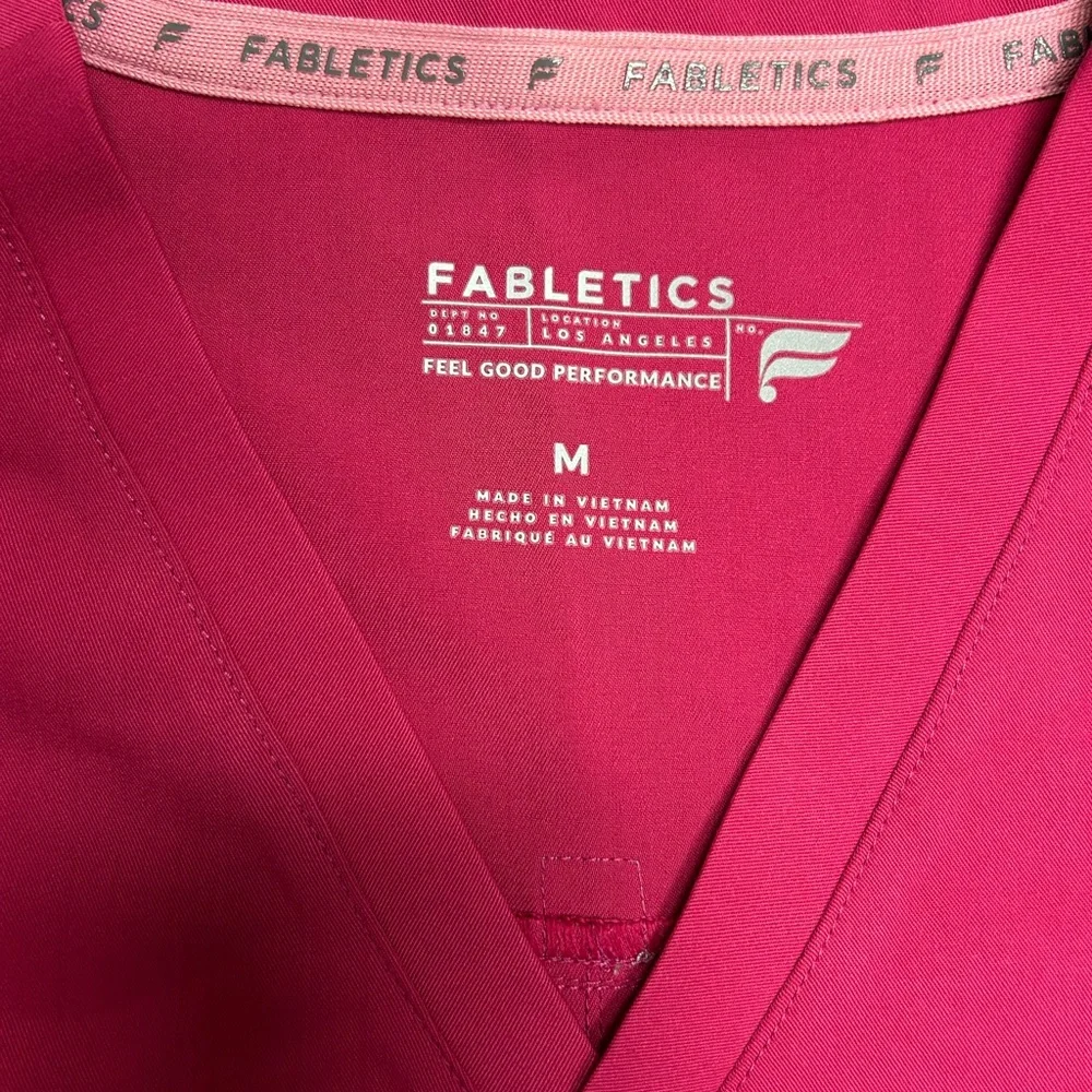 Fabletics Vibrant Pink Activewear Scrub Set - Picture 7 of 9